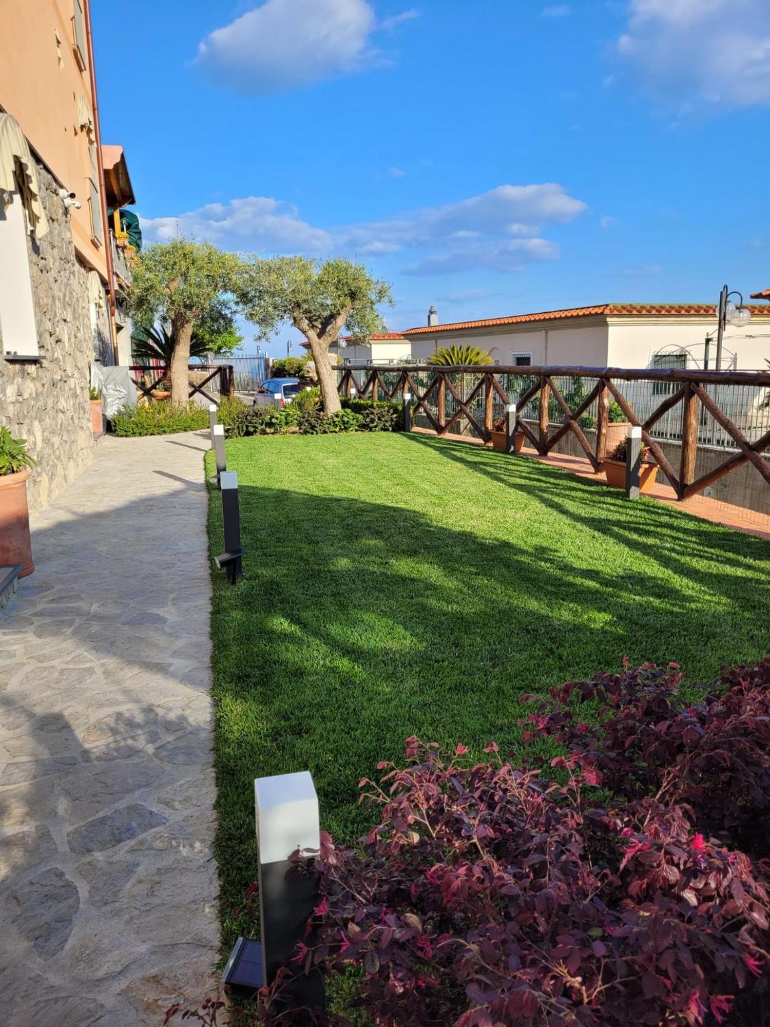 Holiday Luigi E Rachele Ravello Exterior photo
