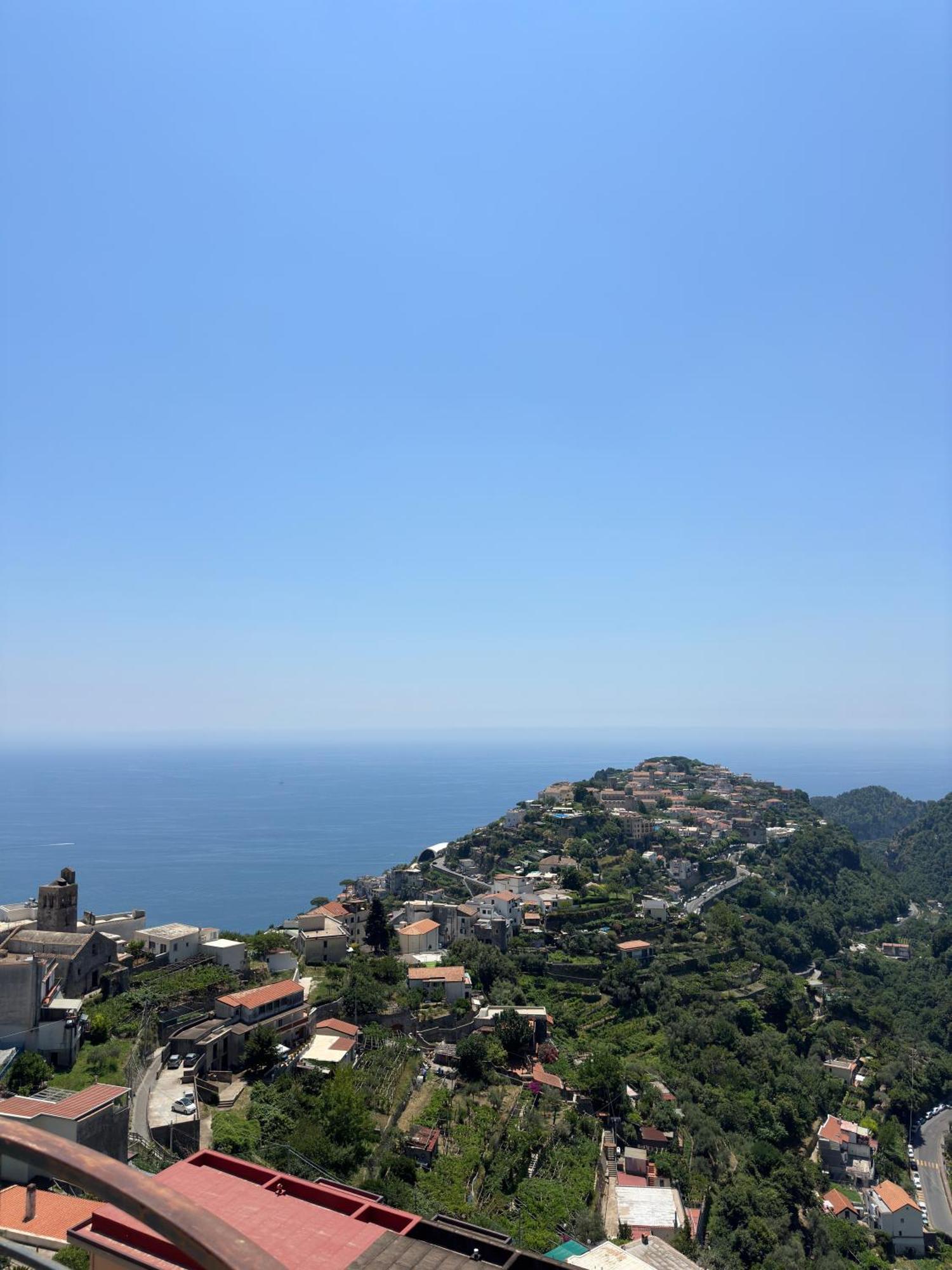 Holiday Luigi E Rachele Ravello Exterior photo